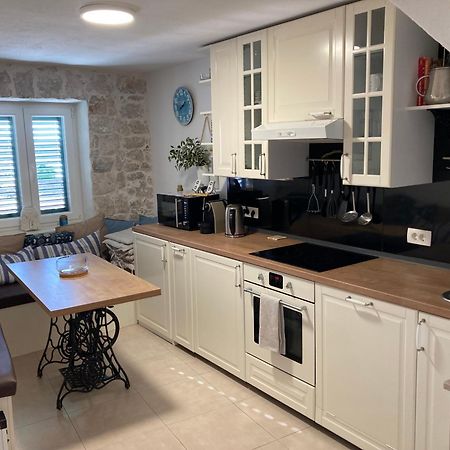 Little Palmina Hotel Split Bagian luar foto